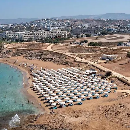 Seaview With Garden & Pool Apartament Pafos
